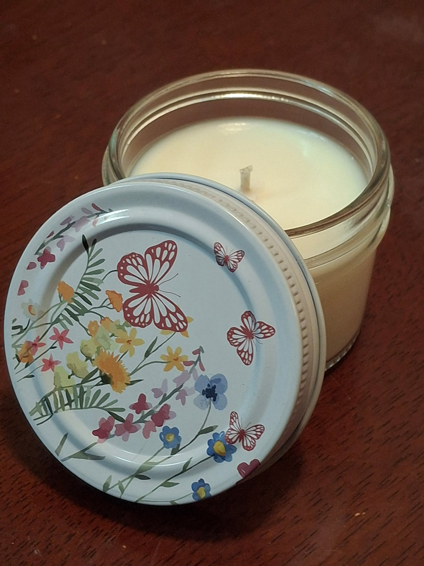 Spring theme candle - 3 oz
